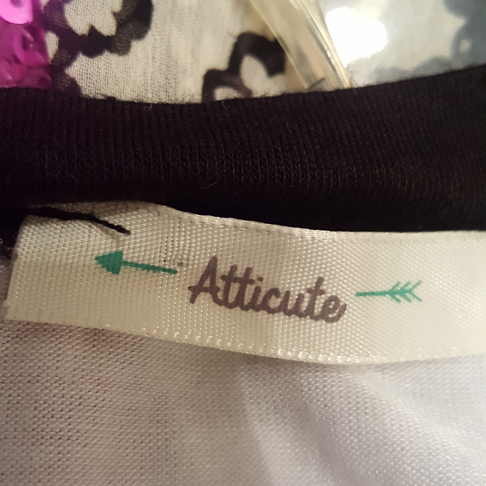 Womens Atticute M Top - Picture 2 of 3